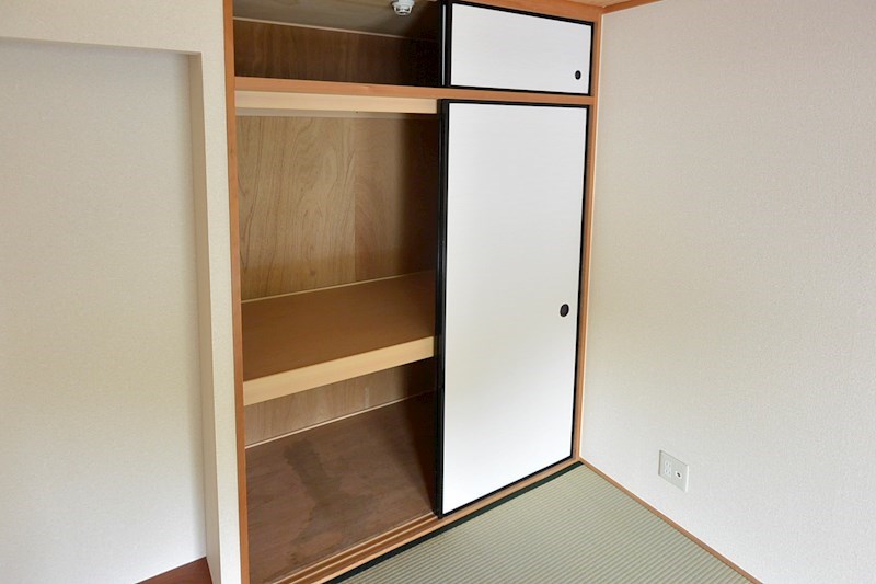 レオン友田 収納