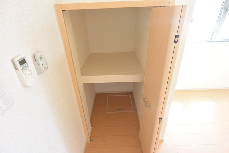 サンライズ統山 収納