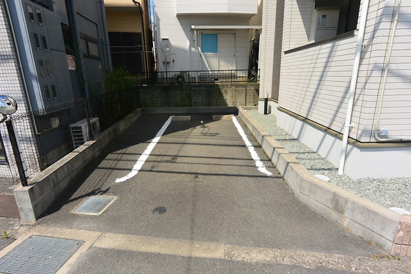 サンライズ統山 駐車場