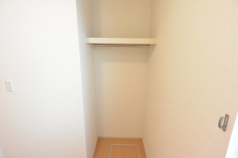 サンライズ統山 収納