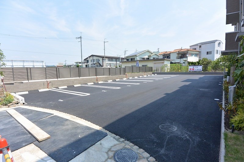 Lumeto 駐車場