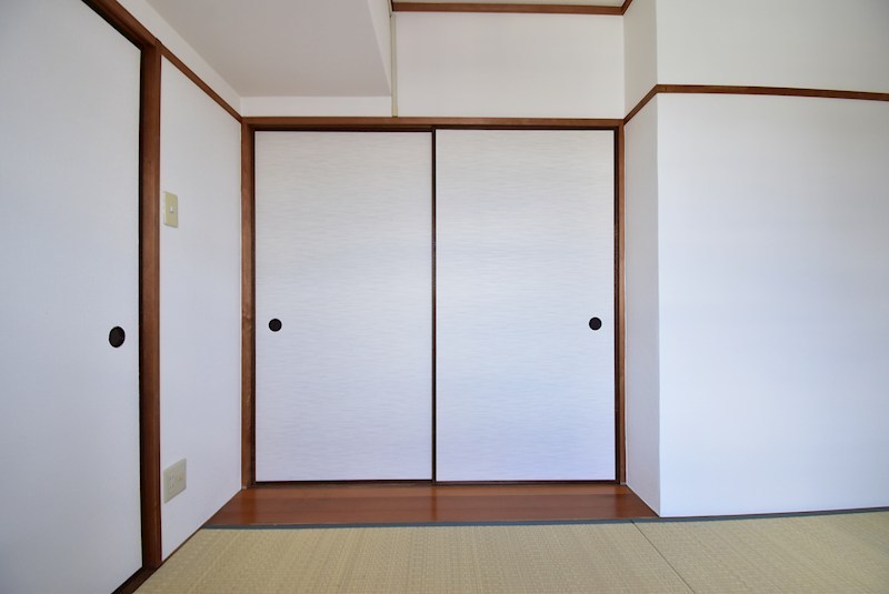 ジョイフル寝屋川 収納