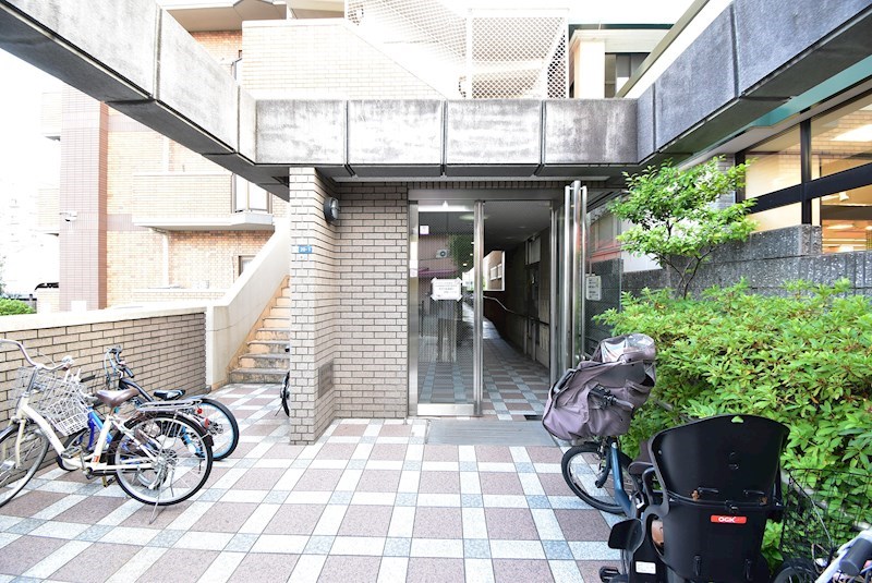 マンション新屋 エントランス