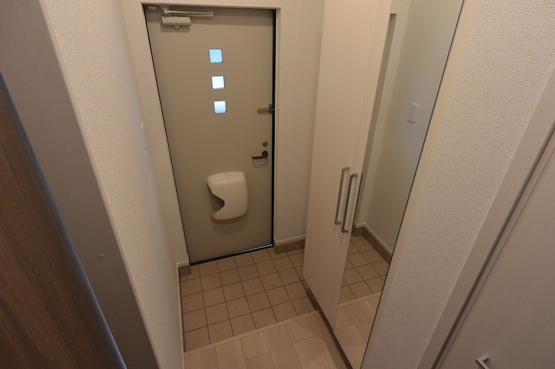 トゥールビヨン 玄関