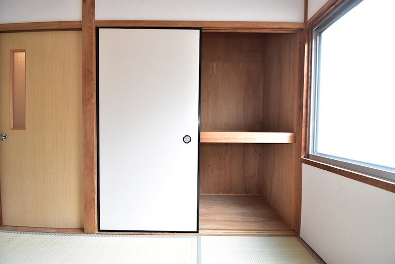 葛原新町堂前貸家 収納