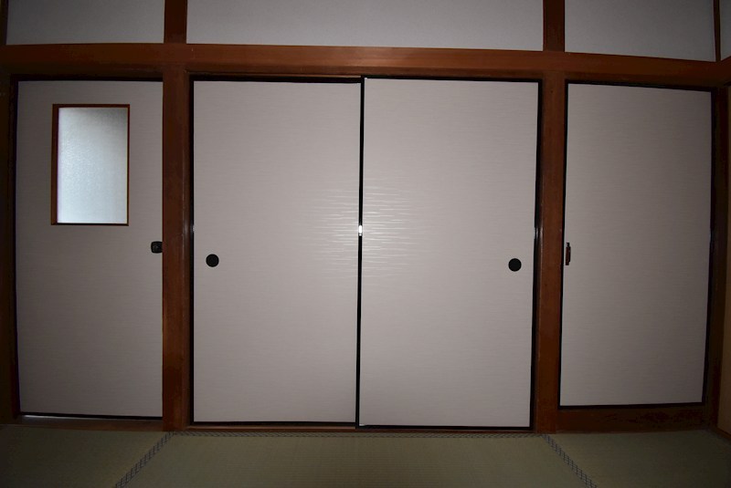 葛原新町堂前貸家 収納