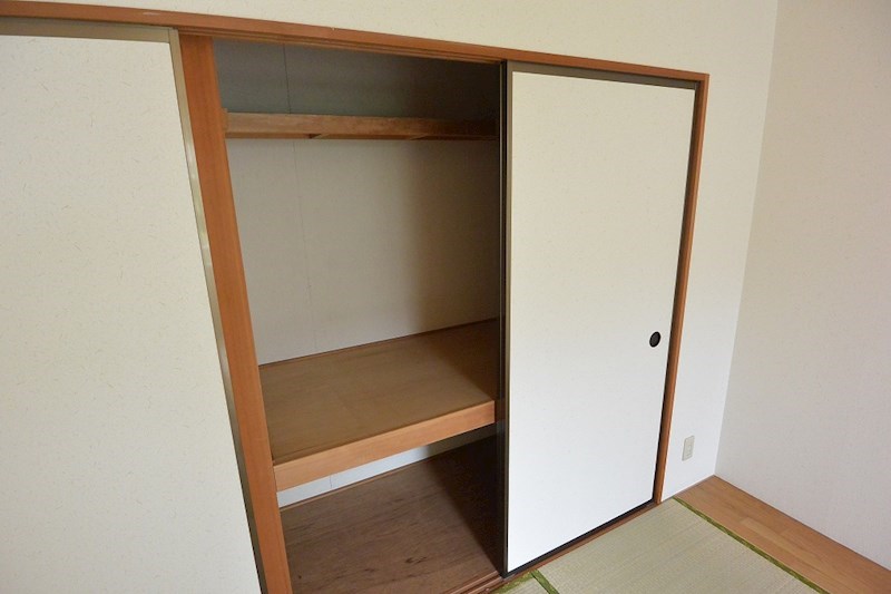 エトワールシャルムＩ 収納