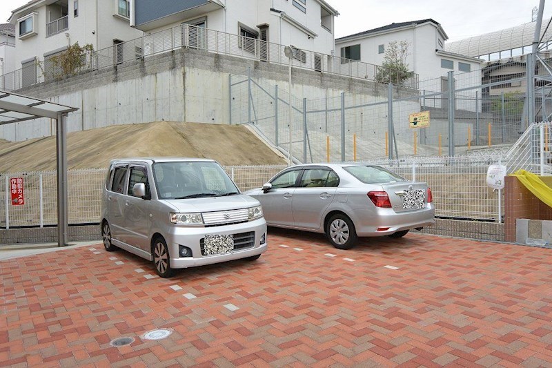 Sun.Avance (サン　アヴァンセ） 駐車場