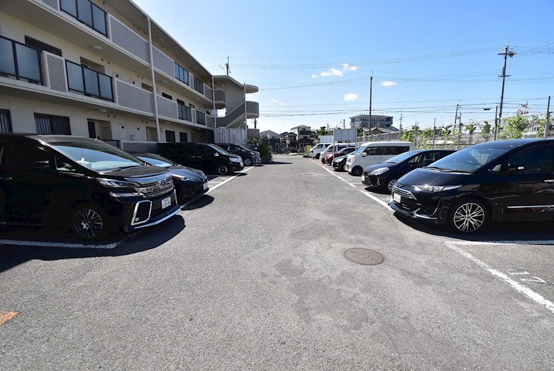 プランドールマツカワ 駐車場
