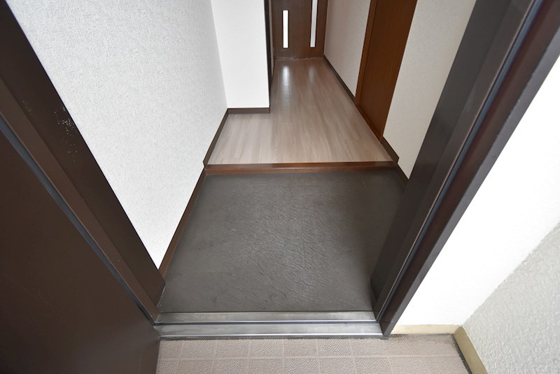 長楽ビル 玄関