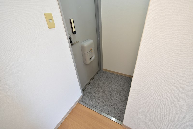 天正ビル 玄関