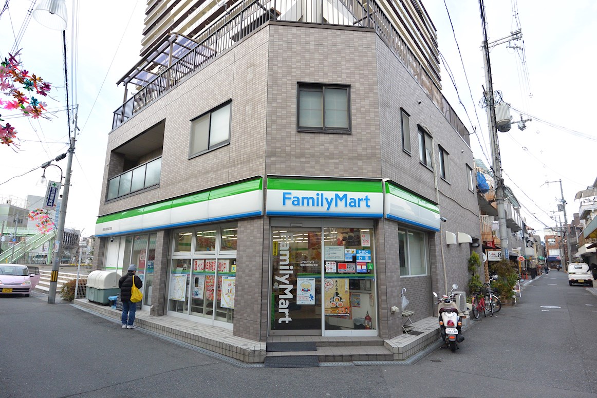 第1林マンション コンビニ