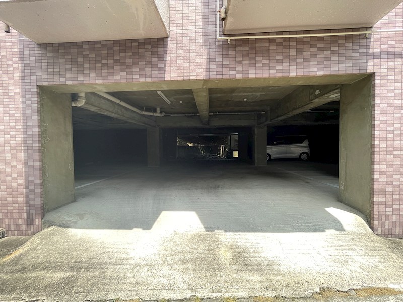 Belong香里園 駐車場
