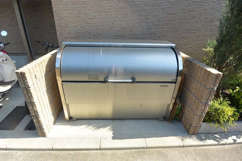 フジパレス八坂町 エントランス