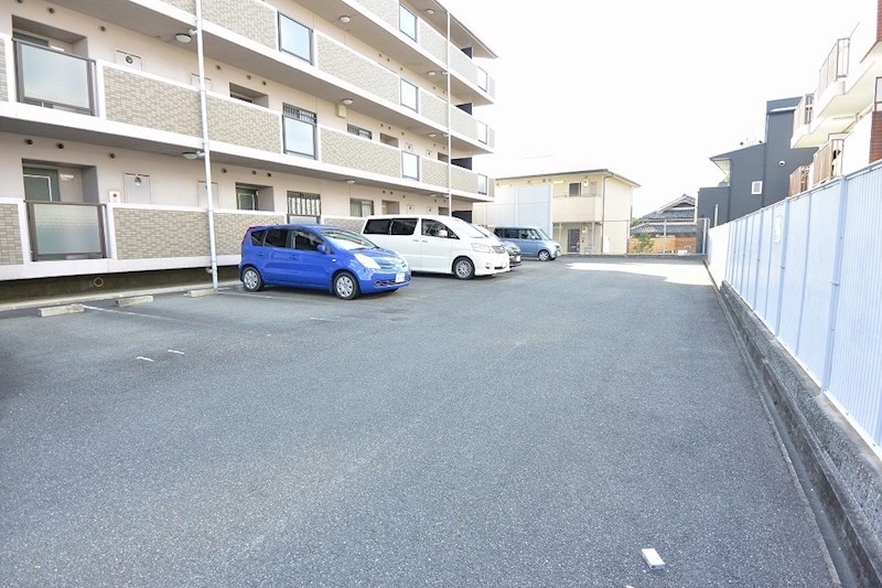 Autumn Hill 駐車場