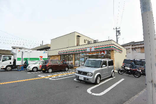 プレミール雅 コンビニ