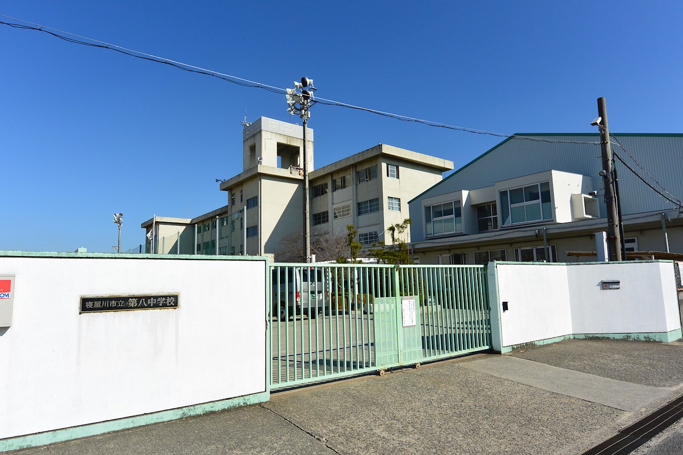 アメニティα館 中学校