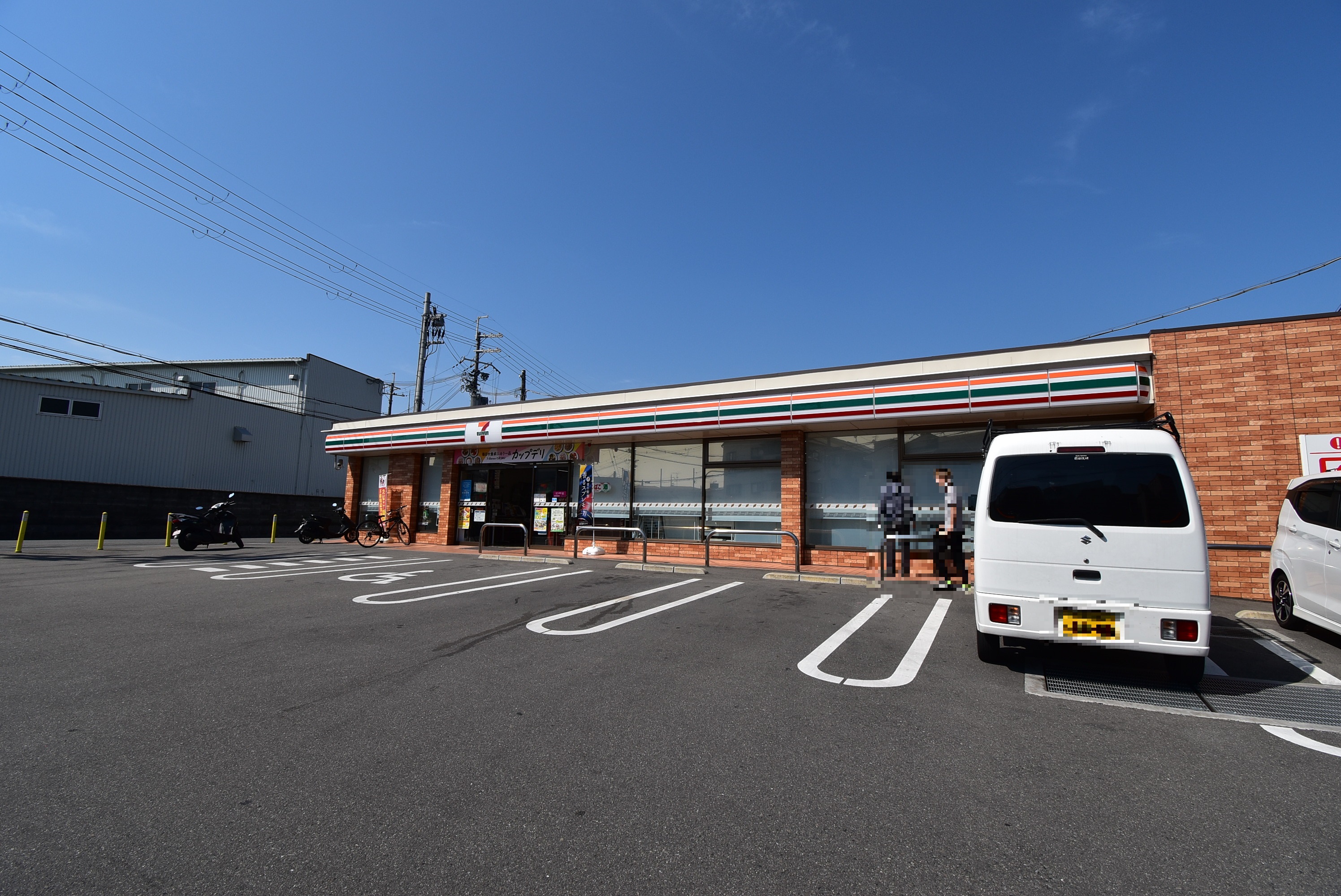 アメニティα館 コンビニ