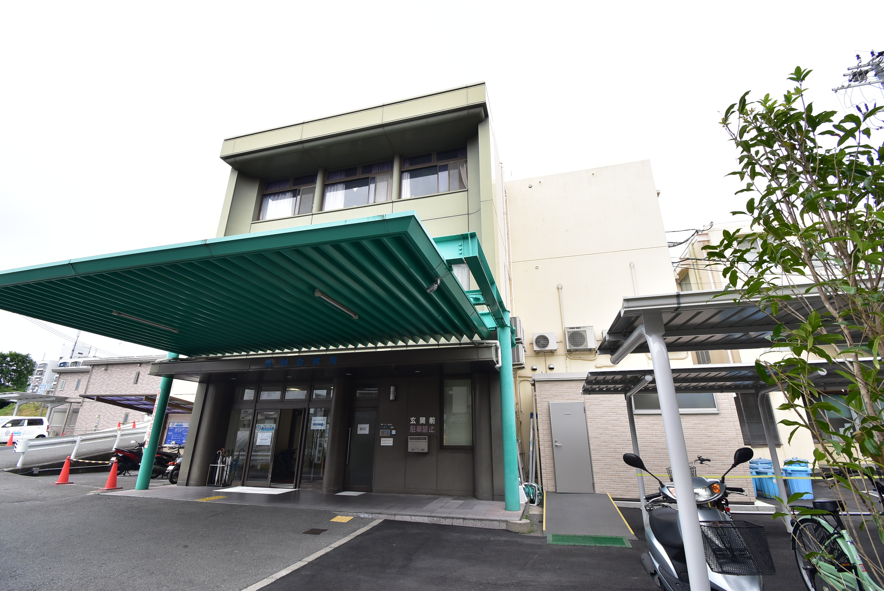 シャルマン香里 総合病院