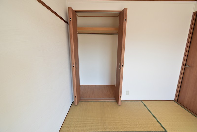 グランドハイツ２号館 収納