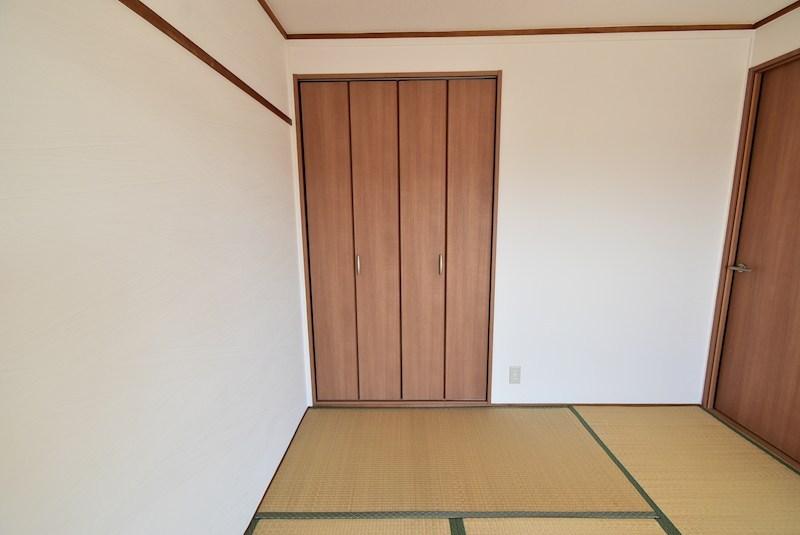 グランドハイツ２号館 収納