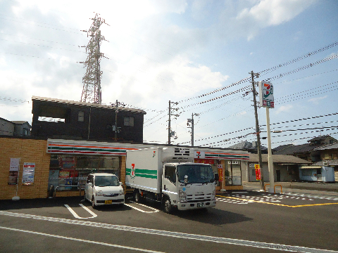 ウインディア交北 コンビニ