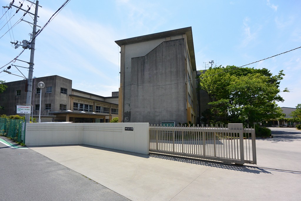 アルカーサル星田 中学校