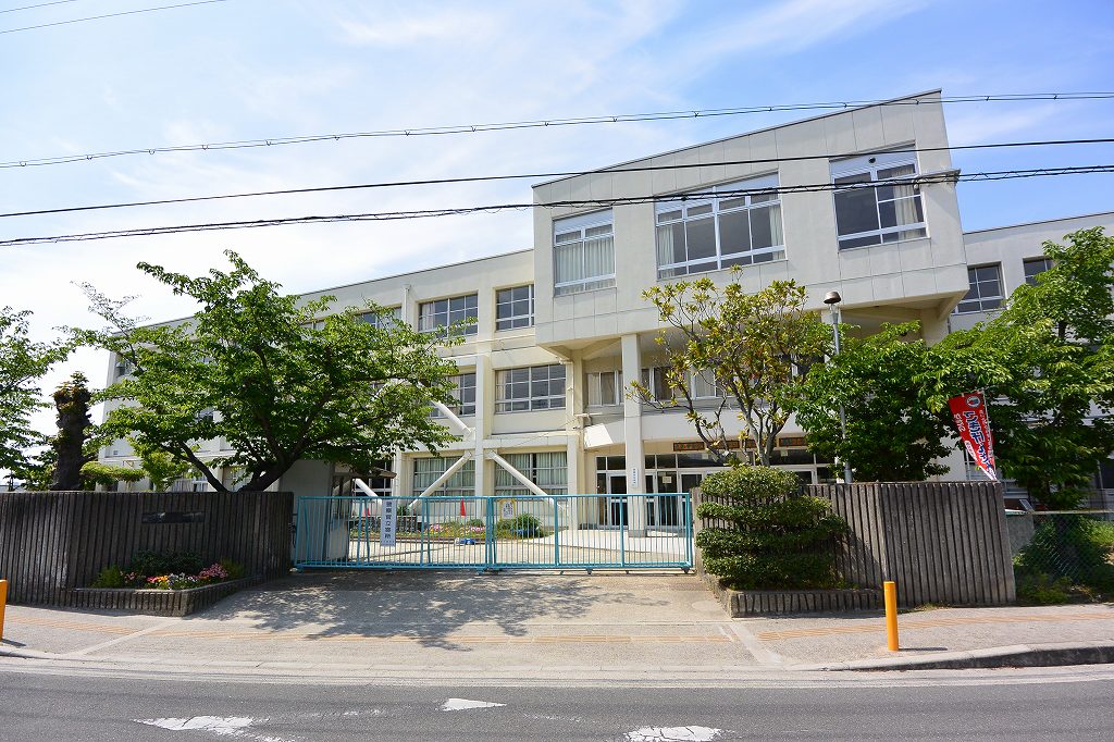 マンションあけぼの 小学校