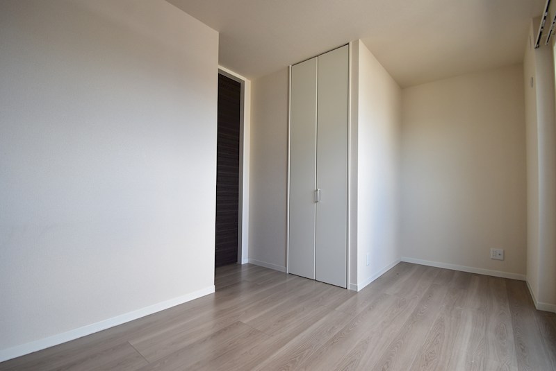 シャーメゾン寝屋川中央 ベッドルーム