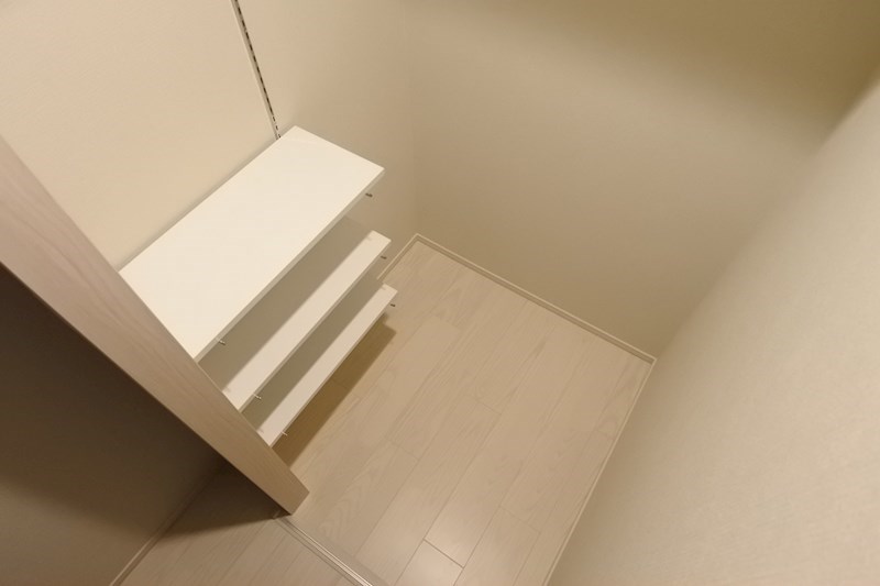 メイツ楠葉中央 収納