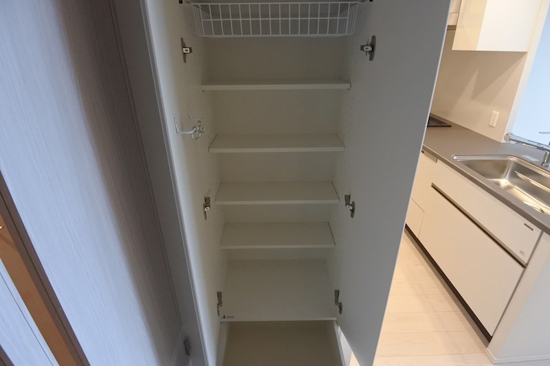 メイツ楠葉中央 収納
