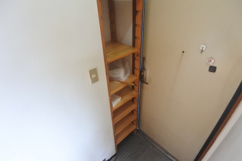 白川マンション 玄関