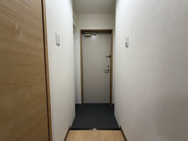 シャンテー枚方磯島 玄関