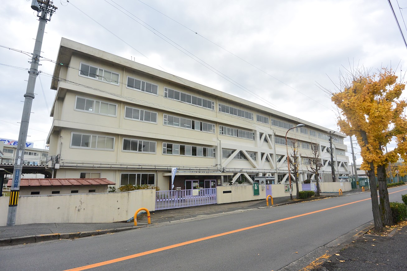 ディアコート 小学校