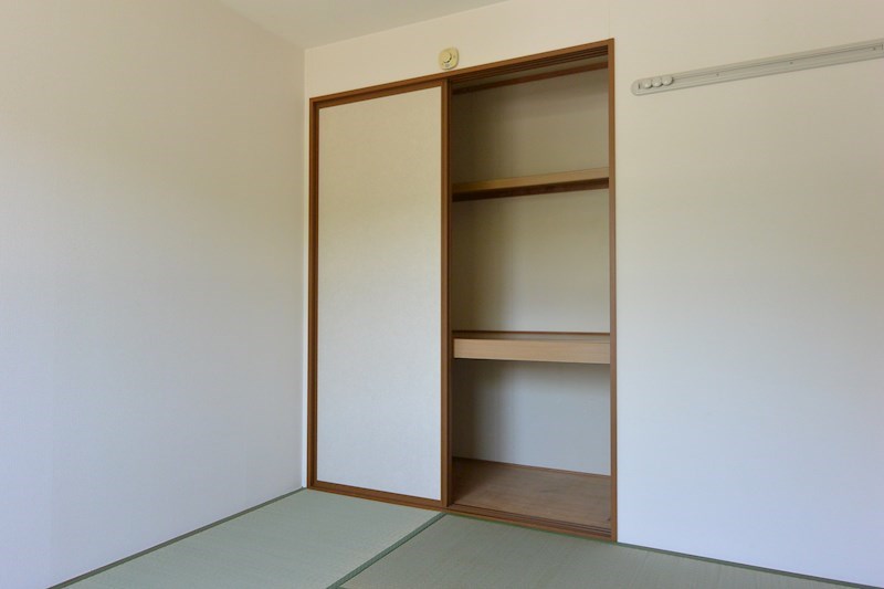セジュール嘉平W棟 収納