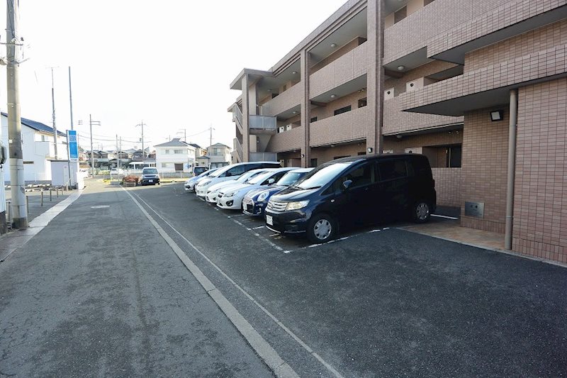 グリーンウッズ小林 駐車場