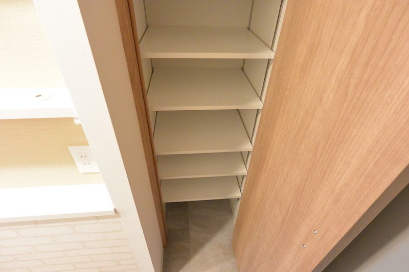エルネージュ交野 収納