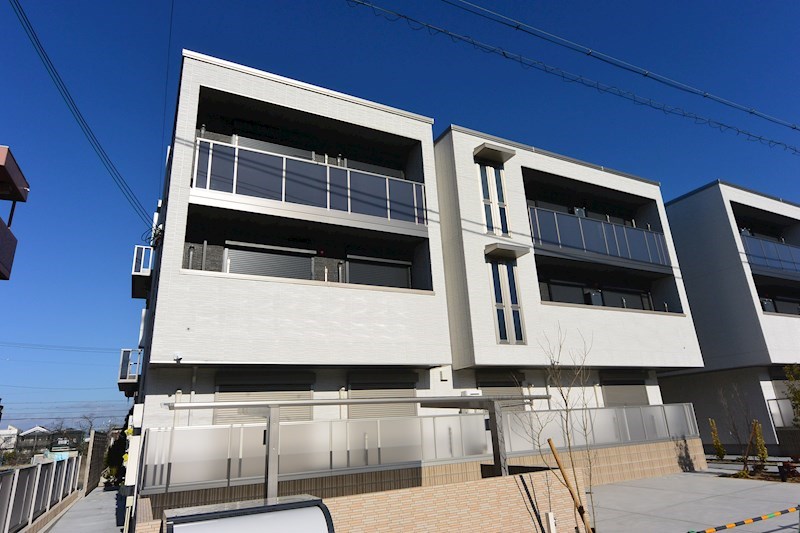 シャーメゾン アペルタ森北 外観