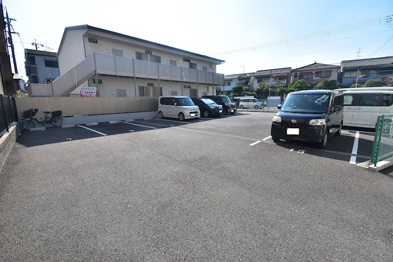樂友コーポ3号館 駐車場