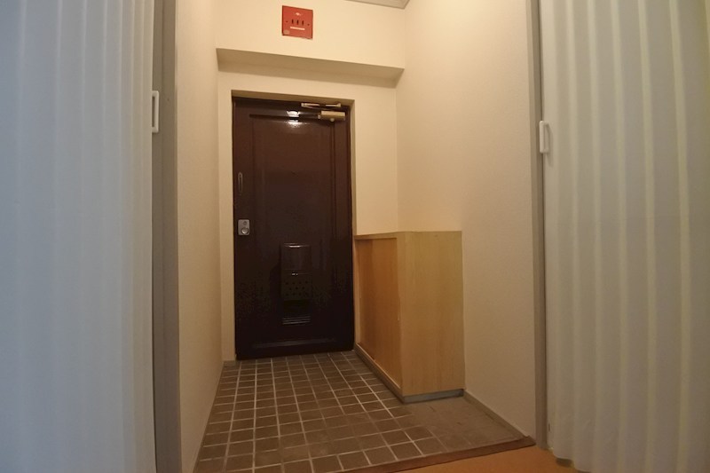 くずはグリーンハイツ 玄関