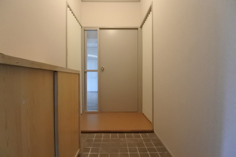 くずはグリーンハイツ 玄関