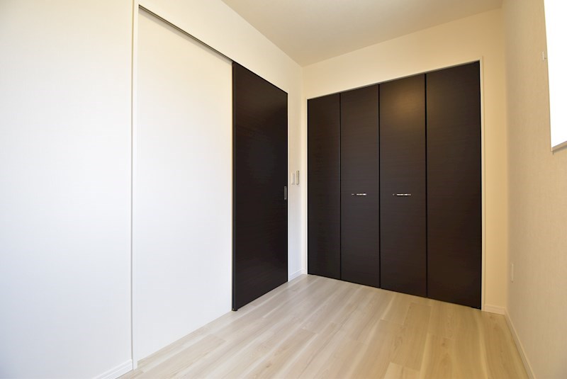 エヌ・プレジール ベッドルーム