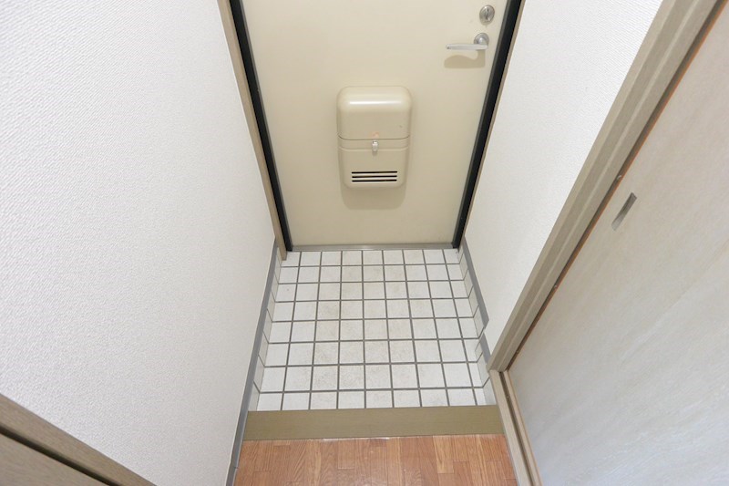 KSビル 玄関