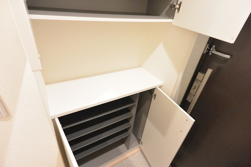 シャーメゾン河内磐船 収納