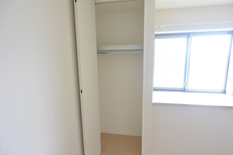 シャーメゾン河内磐船 収納