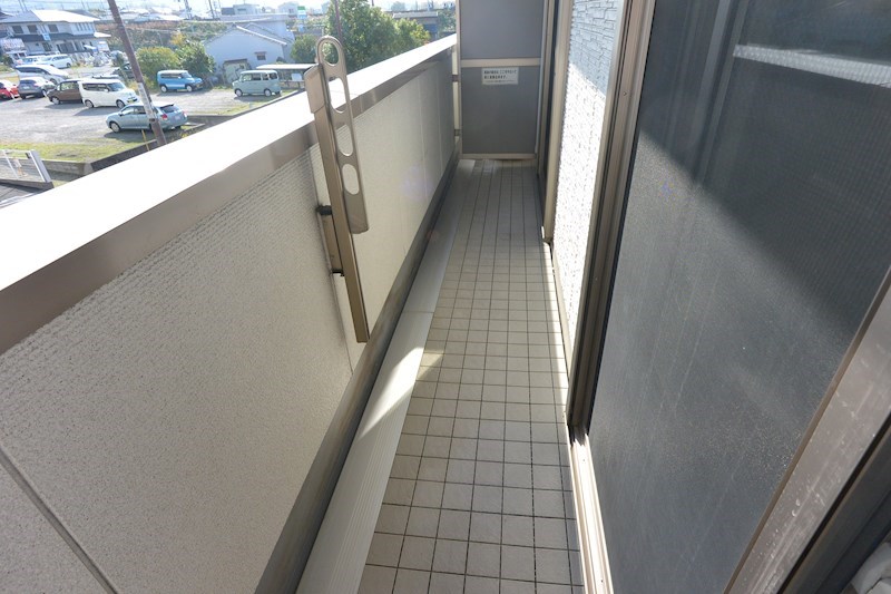 シャーメゾン河内磐船 ベランダ