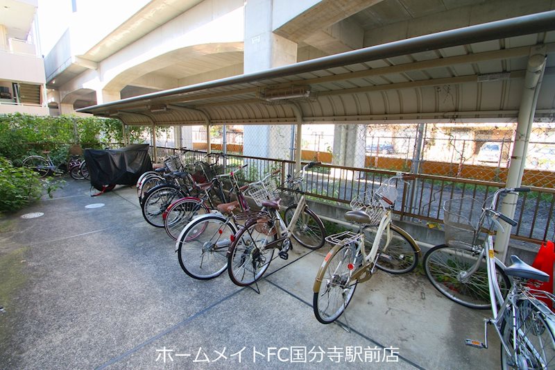 アマービレ国立 駐車場