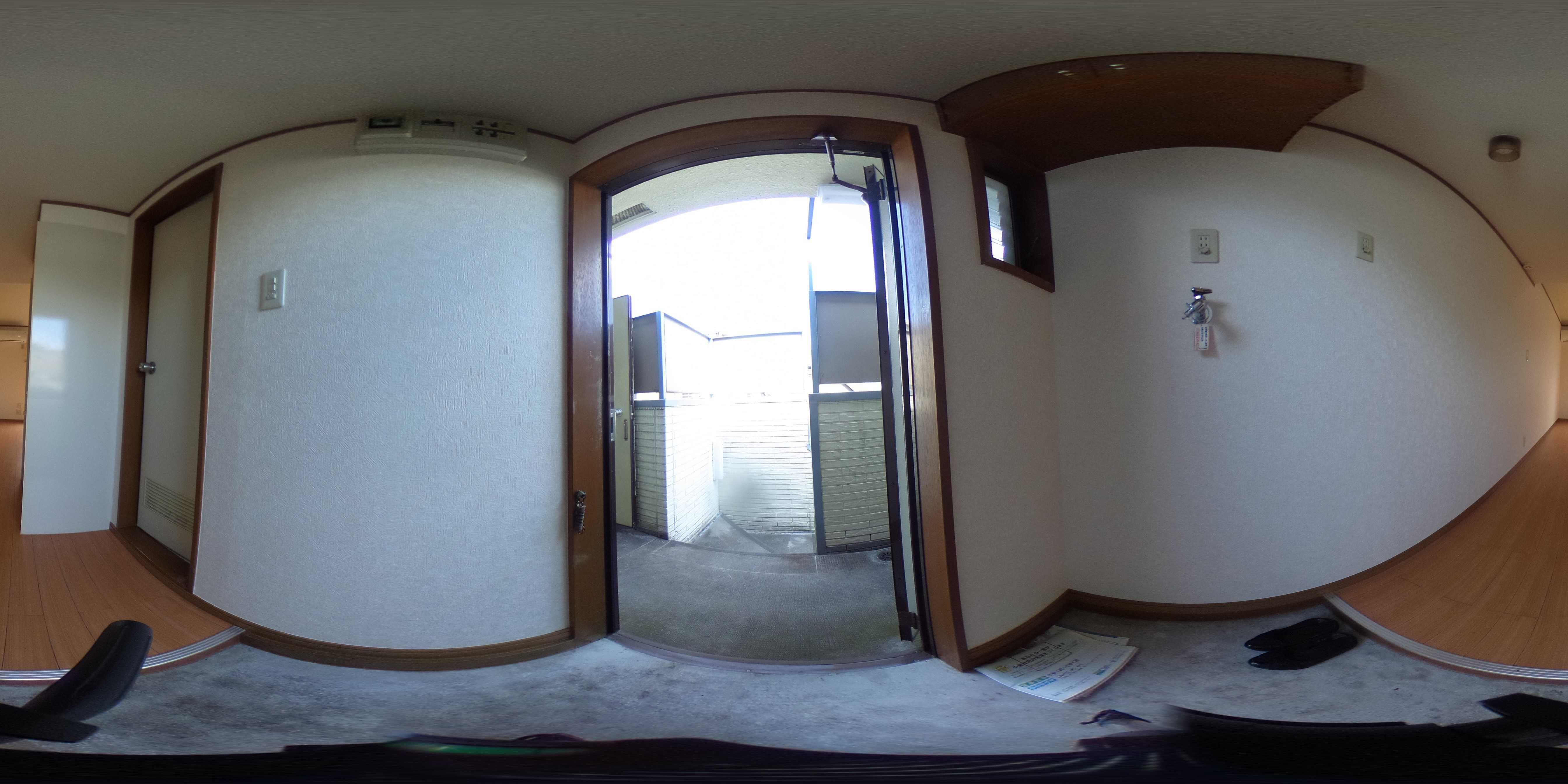 グリーンタウン前原 玄関