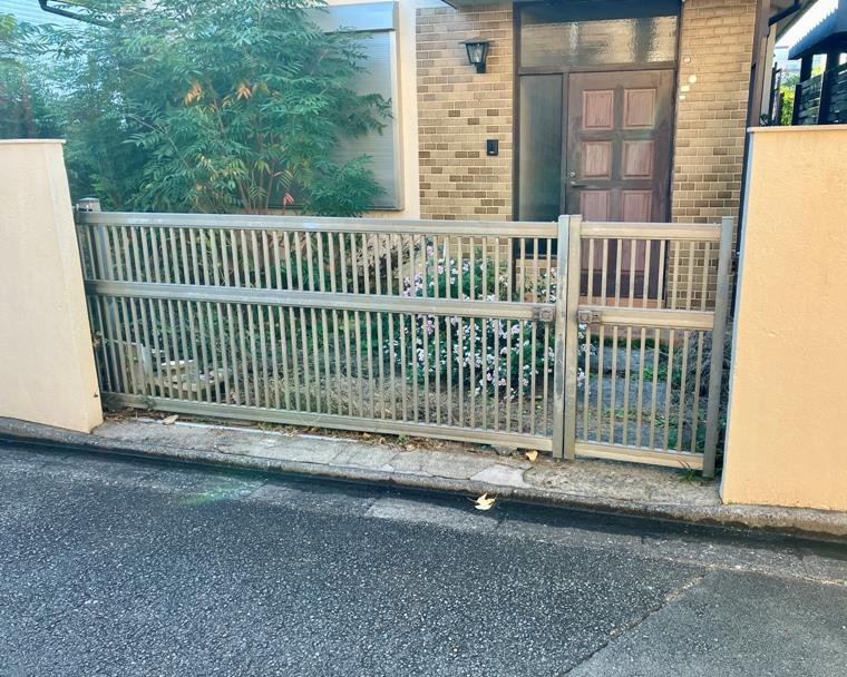 花小金井南町戸建 エントランス