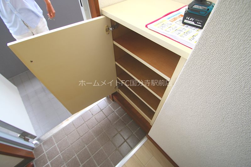 ヴィラアベニュ 玄関